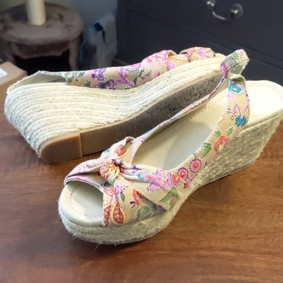 Mossimo Supply Co. Shoes - 3/$15| Mossimo Supply floral espadrille wedges